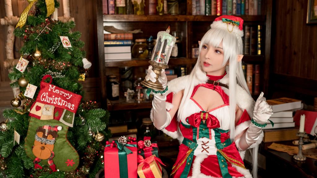 圣诞节精灵美女cosplay照