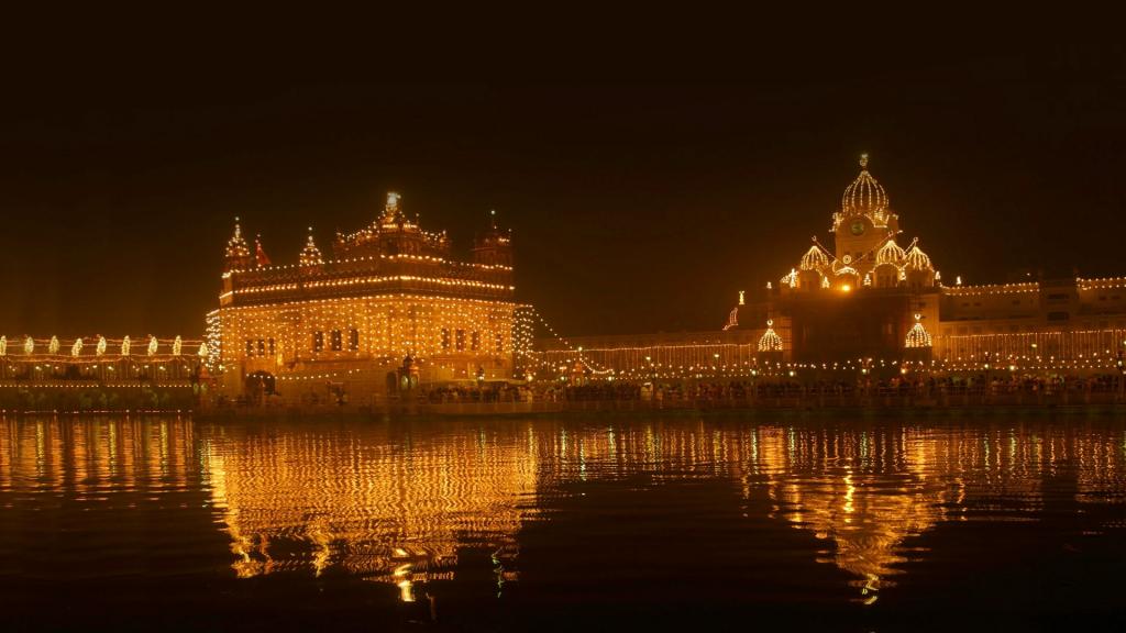 金色的寺庙,印度,旁遮普省,灯光,夜,节日的光,阿姆利则