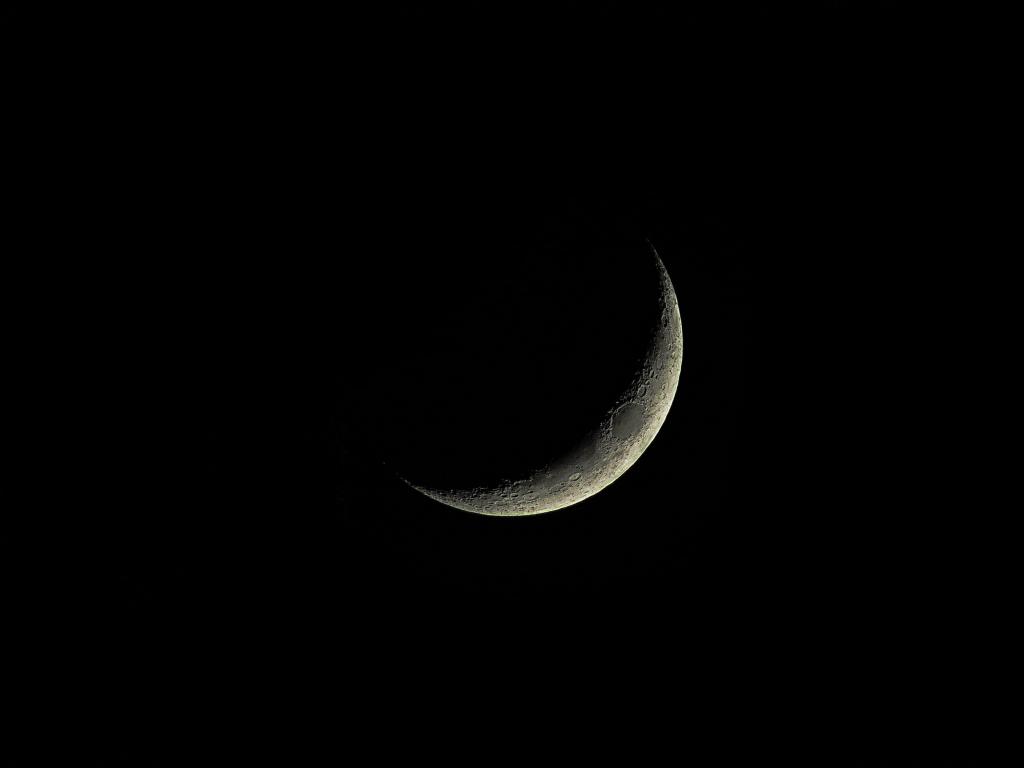 月亮空间天文学月球表面行星月亮月牙夜晚月光大自然黑色简介壁纸细节
