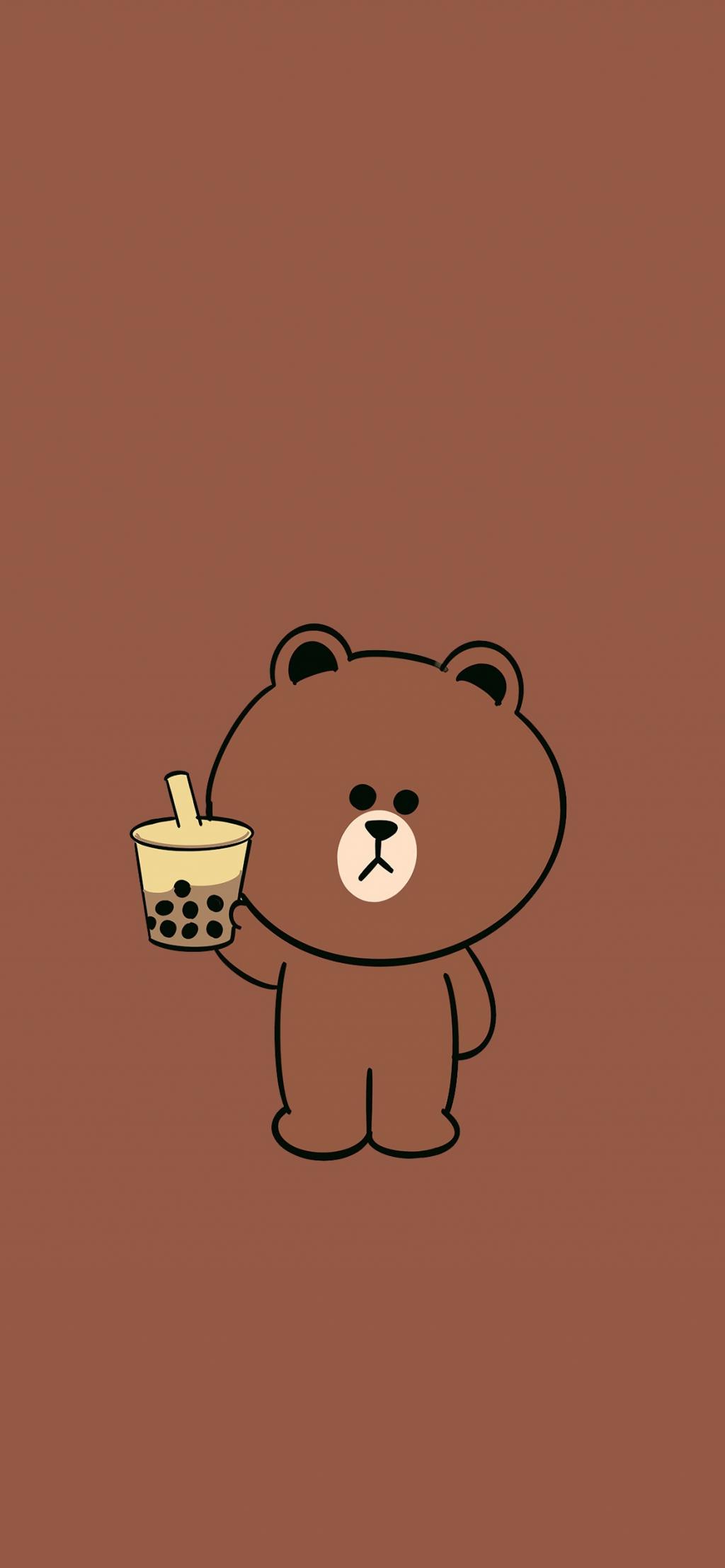 喝奶茶的布朗熊