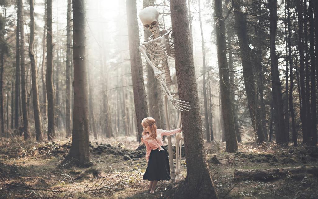 维多利亚Cadisch,骨架,女孩,森林,头骨