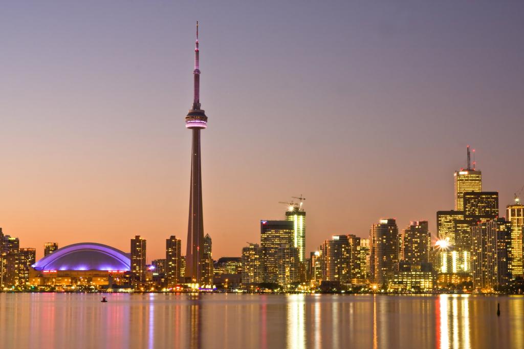 加拿大国家电视塔,多伦多,加拿大全景反射摄影高清壁纸