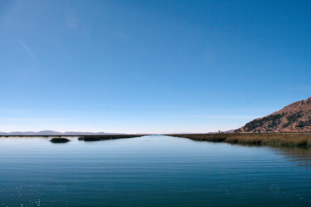 山的风景摄影和水体,喀喀湖的高清壁纸