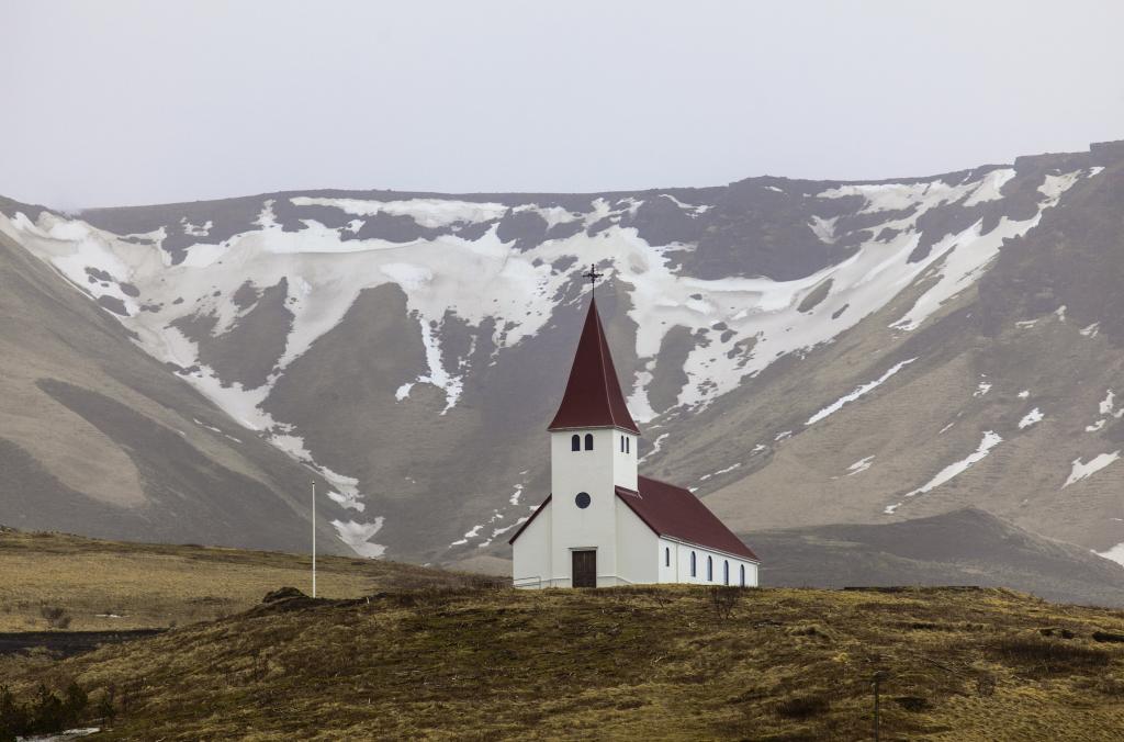 vik,冰岛高清壁纸附近的白色教堂风景摄影