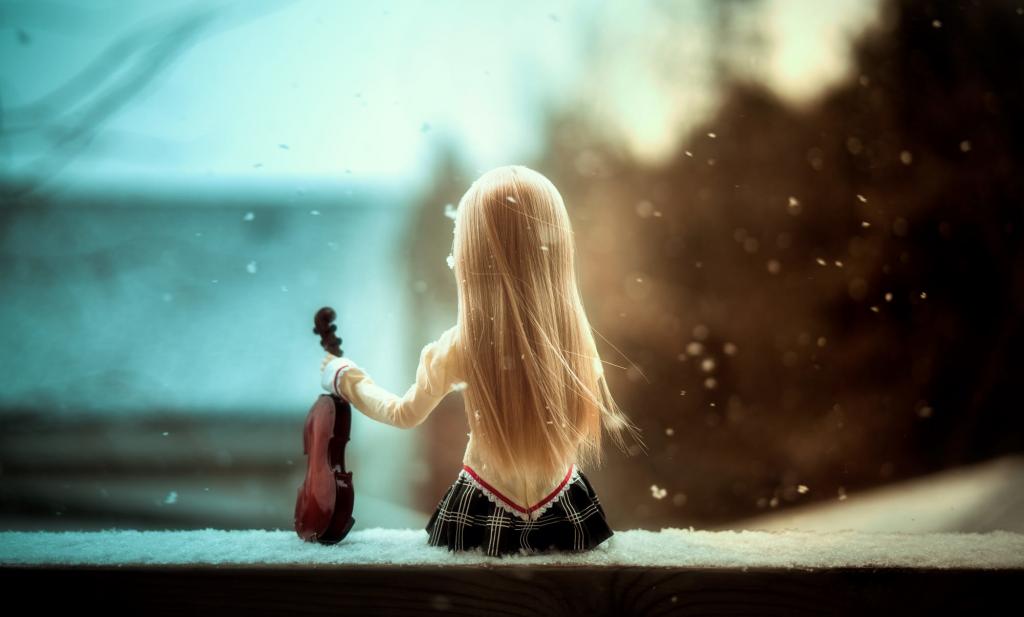 雪,娃娃,小提琴的小夜曲