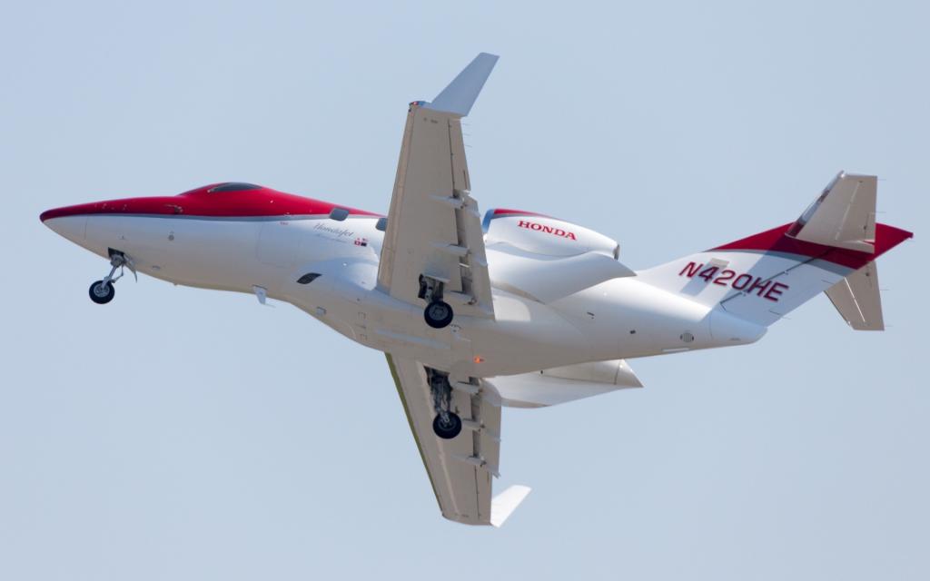本田喷气式飞机图片