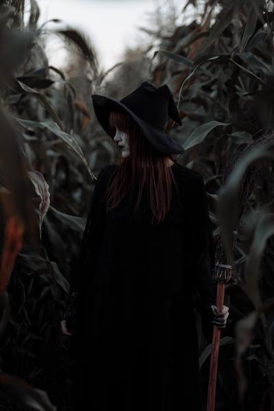 黑暗氛围的女巫